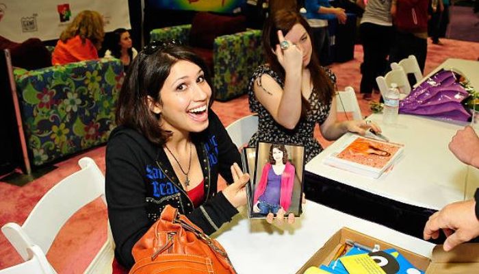 Rachel Sibner as a volunteer in Straight Children's Foundation